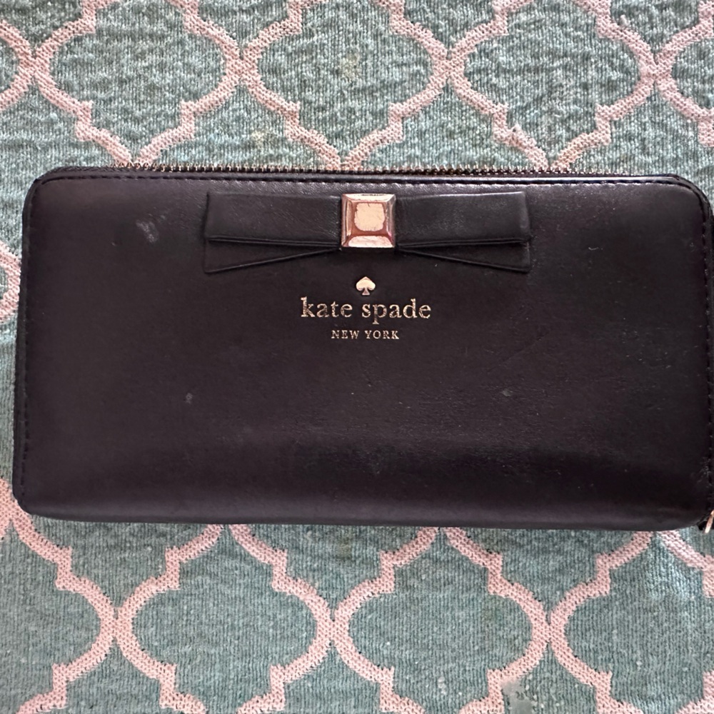 Kate Spade Bow black leather zip around wallet with bow